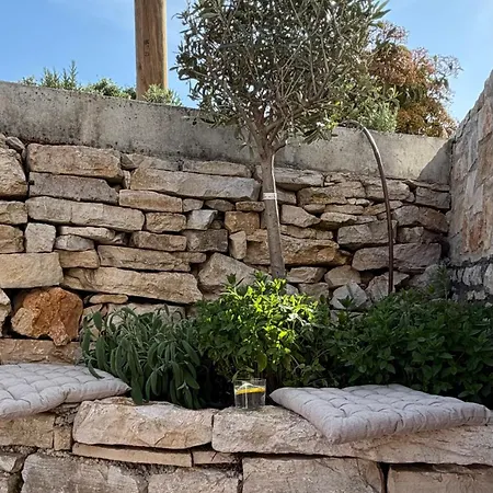 Angela- Romantic Stone Retreat Σπίτι διακοπών